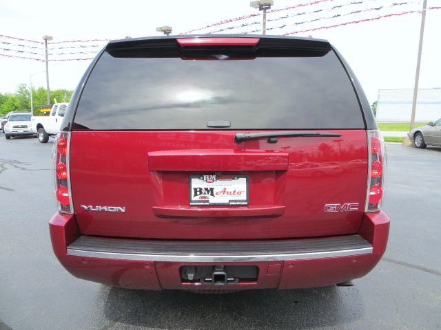 2008 GMC Yukon Denali EX - DUAL Power Doors