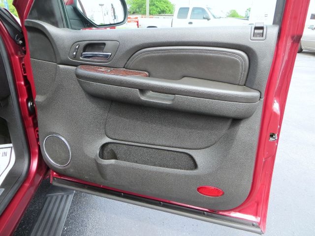 2008 GMC Yukon Denali EX - DUAL Power Doors
