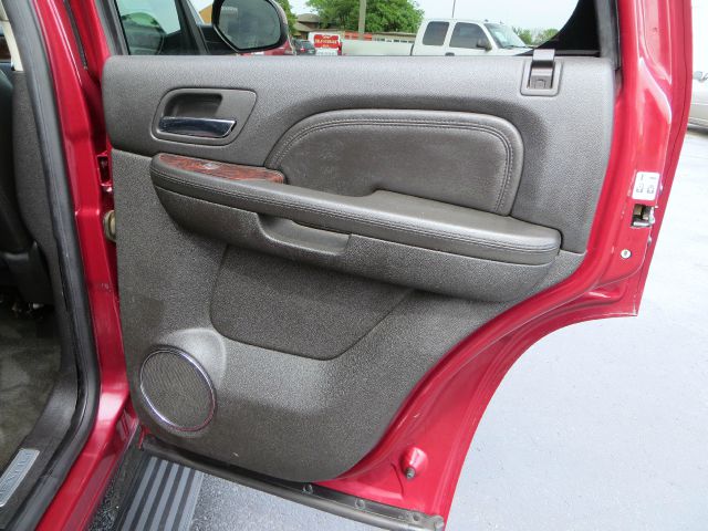2008 GMC Yukon Denali EX - DUAL Power Doors