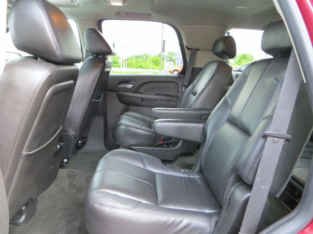 2008 GMC Yukon Denali EX - DUAL Power Doors
