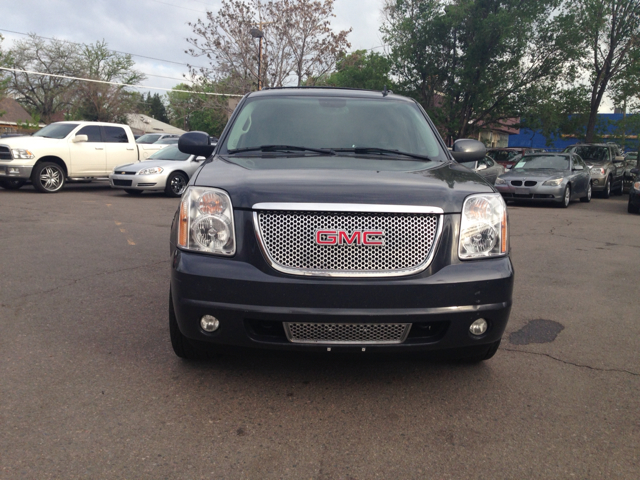2008 GMC Yukon Denali EX - DUAL Power Doors