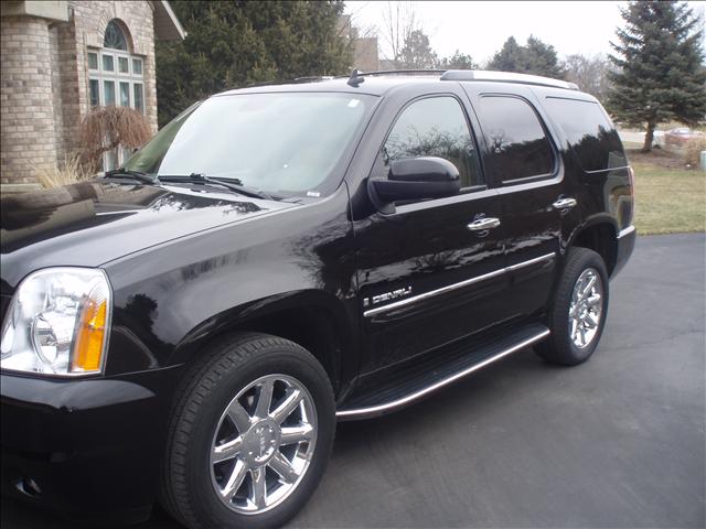 2008 GMC Yukon Denali Unknown