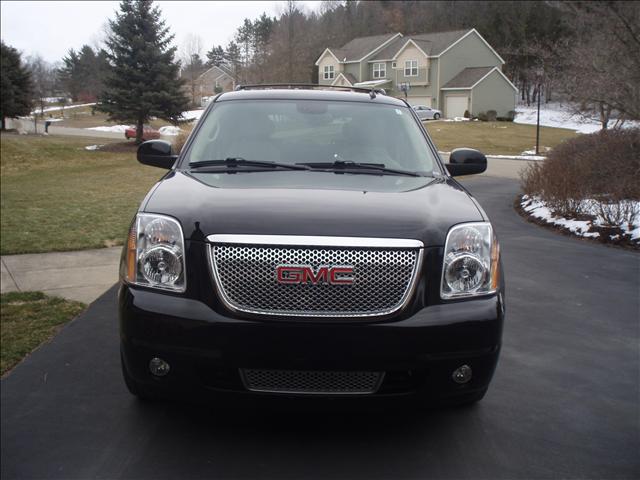 2008 GMC Yukon Denali Unknown