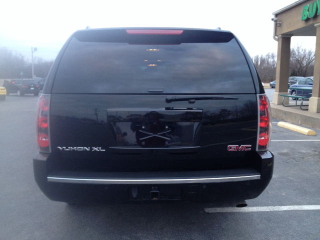 2008 GMC Yukon Denali SLT Extra Cab