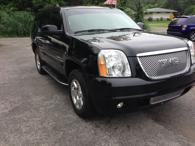 2008 GMC Yukon Denali EX - DUAL Power Doors