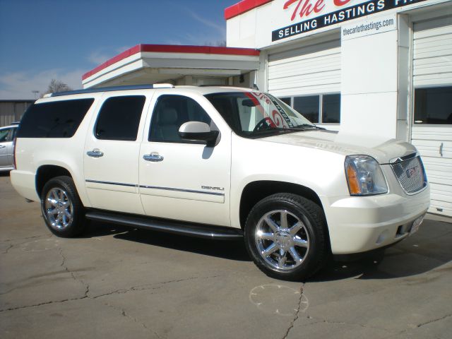 2012 GMC Yukon Denali Crew Cab Short Box 2-wheel Drive SLE