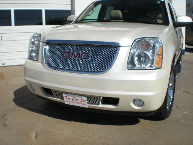 2012 GMC Yukon Denali Crew Cab Short Box 2-wheel Drive SLE