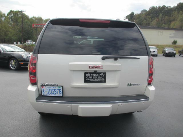2011 GMC Yukon Hybrid LT, Z71, Crewcab