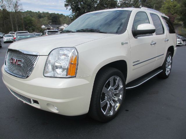 2011 GMC Yukon Hybrid LT, Z71, Crewcab