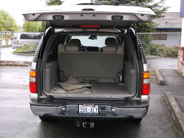 2000 GMC Yukon XL C350 4dr Sdn 3.5L Sport RWD Sedan