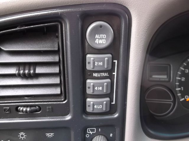 2000 GMC Yukon XL C350 4dr Sdn 3.5L Sport RWD Sedan