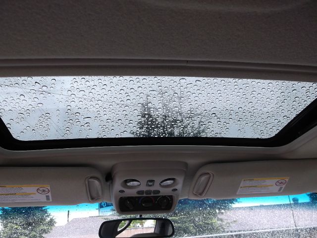 2000 GMC Yukon XL C350 4dr Sdn 3.5L Sport RWD Sedan