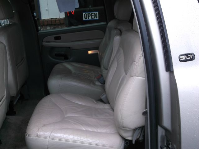 2000 GMC Yukon XL C350 4dr Sdn 3.5L Sport RWD Sedan