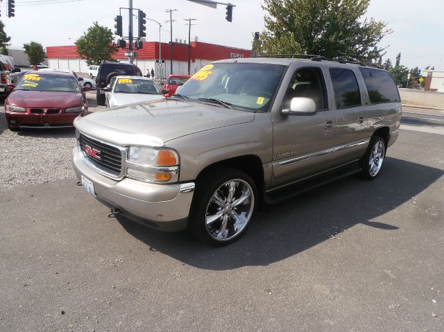 2000 GMC Yukon XL C350 4dr Sdn 3.5L Sport RWD Sedan