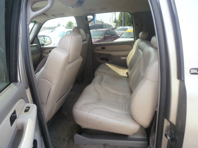 2000 GMC Yukon XL C350 4dr Sdn 3.5L Sport RWD Sedan