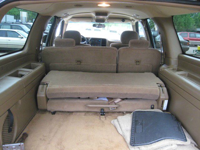 2000 GMC Yukon XL C350 4dr Sdn 3.5L Sport RWD Sedan