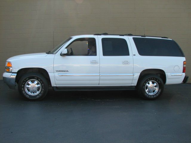 2001 GMC Yukon XL C350 4dr Sdn 3.5L Sport RWD Sedan