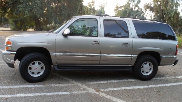 2001 GMC Yukon XL C350 4dr Sdn 3.5L Sport RWD Sedan