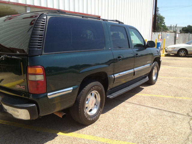 2001 GMC Yukon XL C350 4dr Sdn 3.5L Sport RWD Sedan