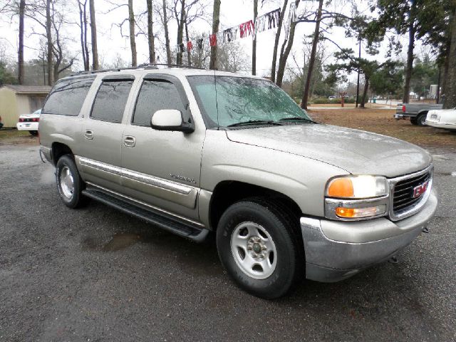 2001 GMC Yukon XL C350 4dr Sdn 3.5L Sport RWD Sedan