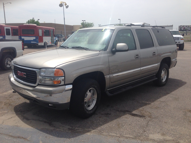 2001 GMC Yukon XL C350 4dr Sdn 3.5L Sport RWD Sedan