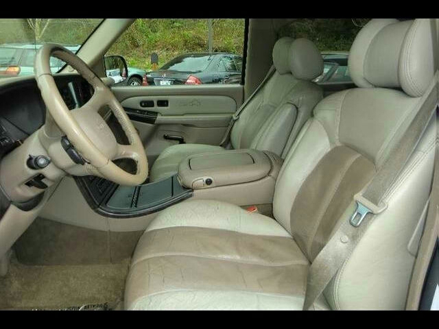 2001 GMC Yukon XL EX Sedan 4D