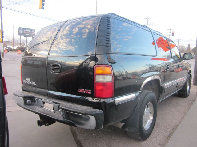 2001 GMC Yukon XL C350 4dr Sdn 3.5L Sport RWD Sedan