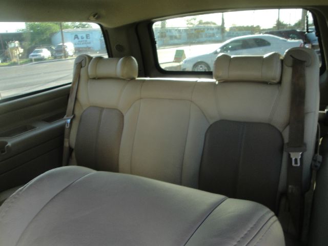 2001 GMC Yukon XL EX Sedan 4D