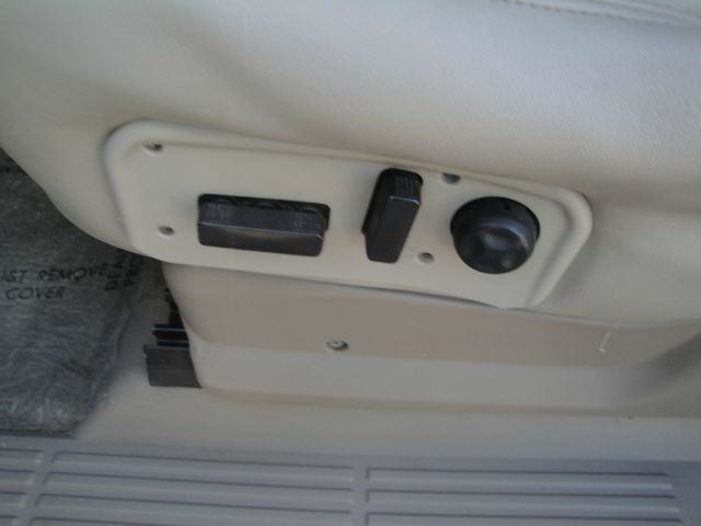 2001 GMC Yukon XL EX Sedan 4D