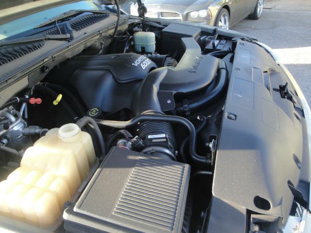 2001 GMC Yukon XL EX Sedan 4D