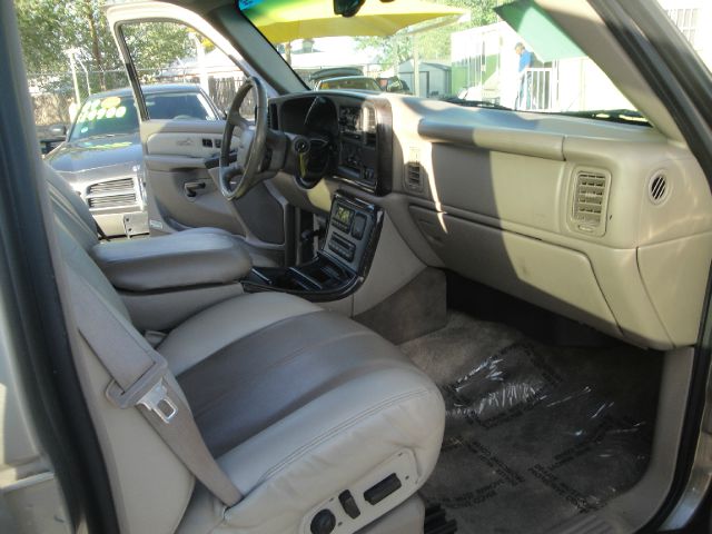 2001 GMC Yukon XL EX Sedan 4D