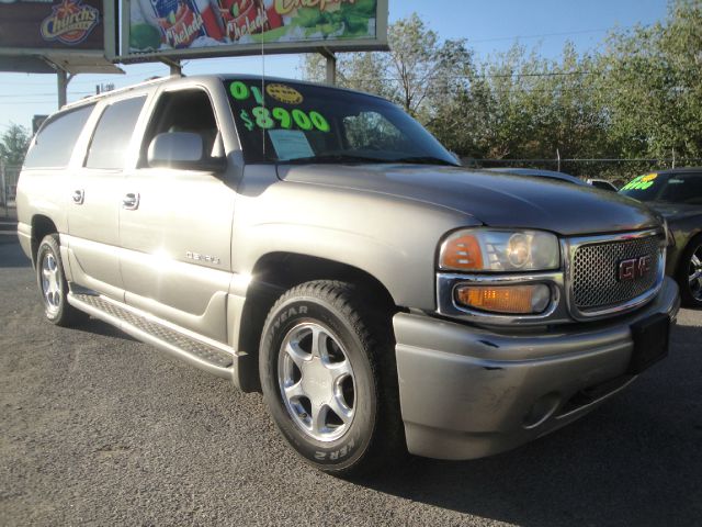 2001 GMC Yukon XL EX Sedan 4D