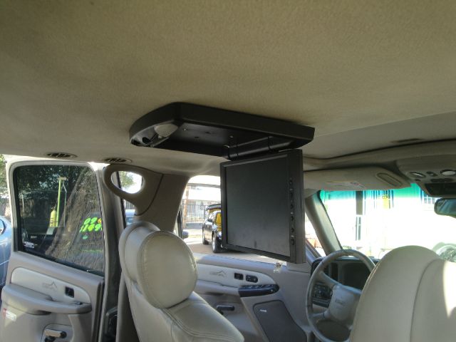 2001 GMC Yukon XL EX Sedan 4D