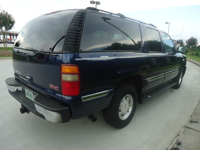 2001 GMC Yukon XL C350 4dr Sdn 3.5L Sport RWD Sedan