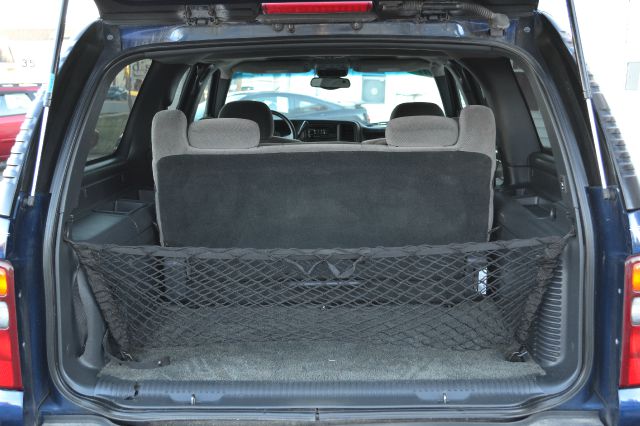 2001 GMC Yukon XL C350 4dr Sdn 3.5L Sport RWD Sedan