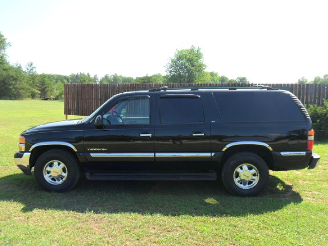 2002 GMC Yukon XL C350 4dr Sdn 3.5L Sport RWD Sedan