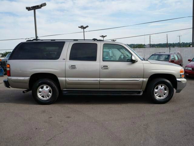 2002 GMC Yukon XL C350 4dr Sdn 3.5L Sport RWD Sedan