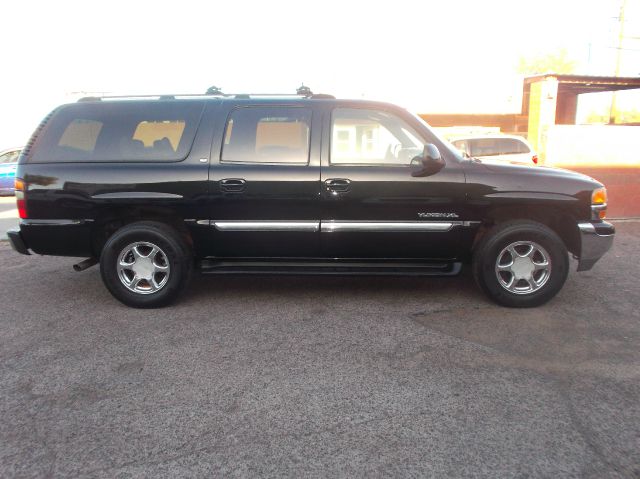 2002 GMC Yukon XL C350 4dr Sdn 3.5L Sport RWD Sedan