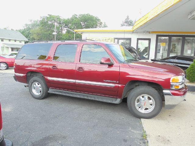 2002 GMC Yukon XL C350 4dr Sdn 3.5L Sport RWD Sedan