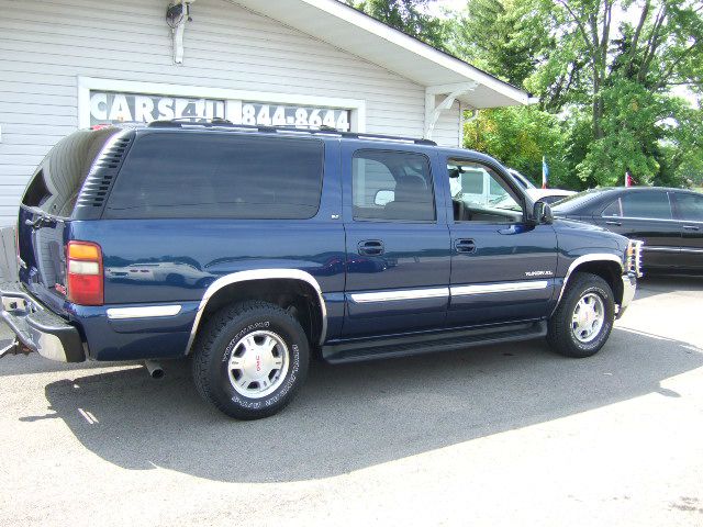 2002 GMC Yukon XL C350 4dr Sdn 3.5L Sport RWD Sedan