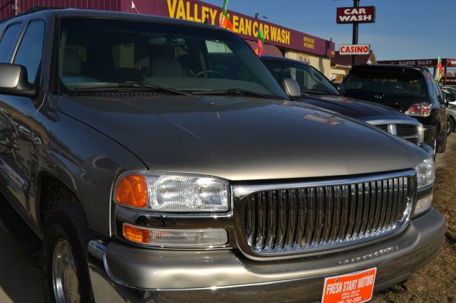 2002 GMC Yukon XL C350 4dr Sdn 3.5L Sport RWD Sedan