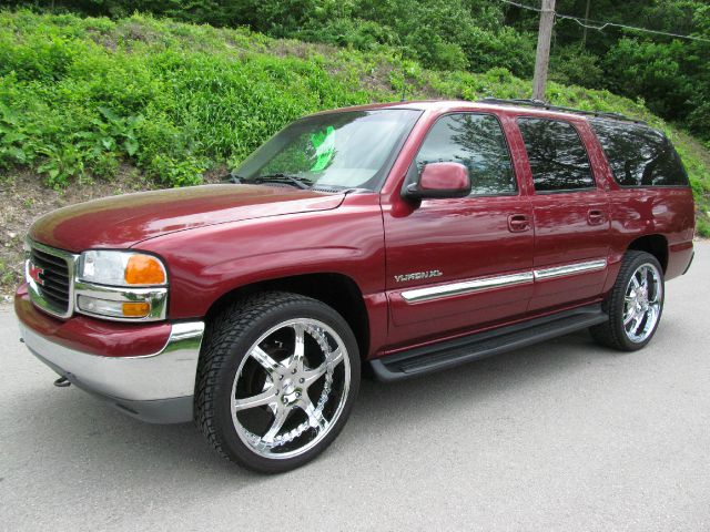 2002 GMC Yukon XL C350 4dr Sdn 3.5L Sport RWD Sedan