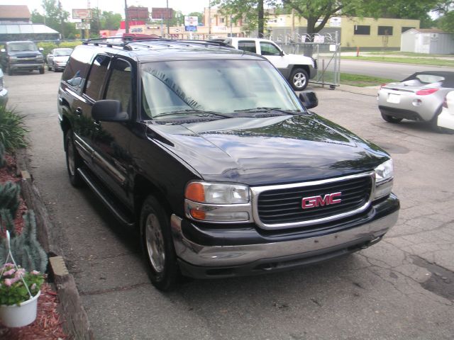 2002 GMC Yukon XL Luxury W/ Navi, Resrearcam
