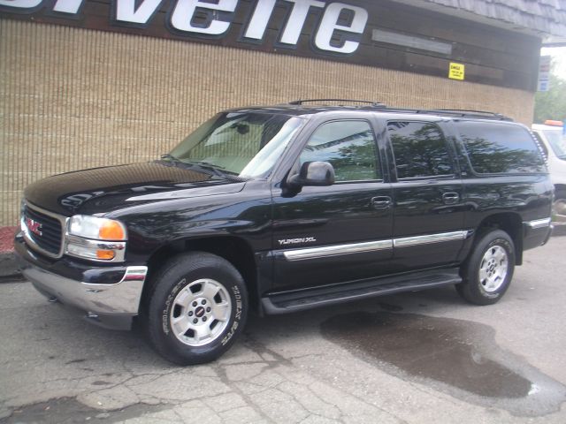 2002 GMC Yukon XL Luxury W/ Navi, Resrearcam