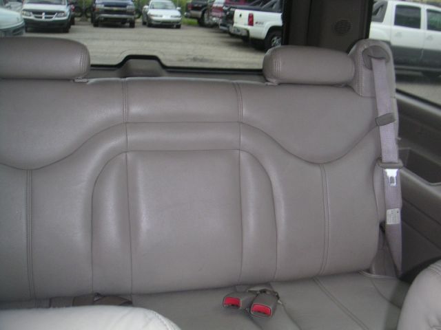 2002 GMC Yukon XL Luxury W/ Navi, Resrearcam