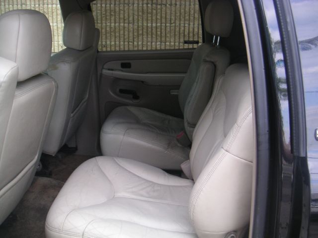2002 GMC Yukon XL Luxury W/ Navi, Resrearcam
