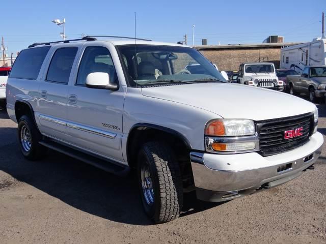2002 GMC Yukon XL Scion XB