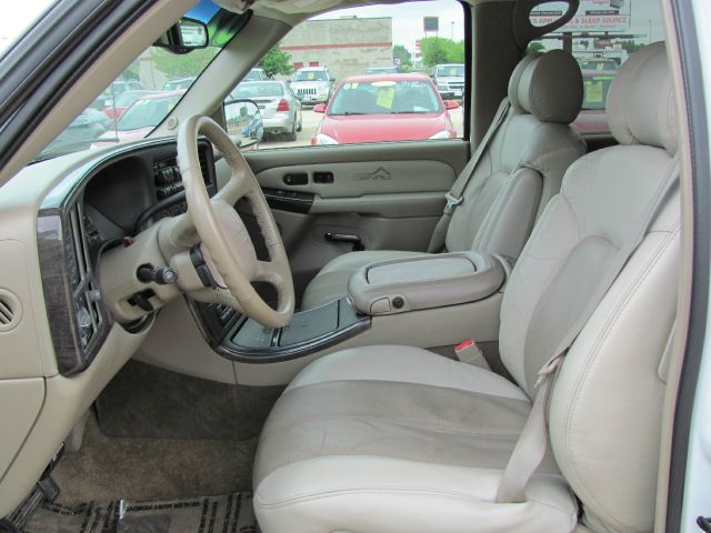 2002 GMC Yukon XL Sport 4WD