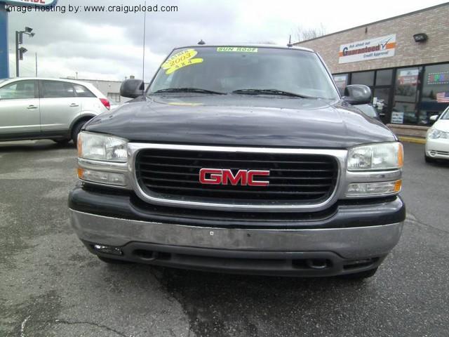 2003 GMC Yukon XL SLT