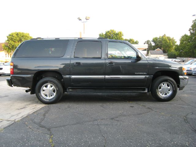 2003 GMC Yukon XL C350 4dr Sdn 3.5L Sport RWD Sedan